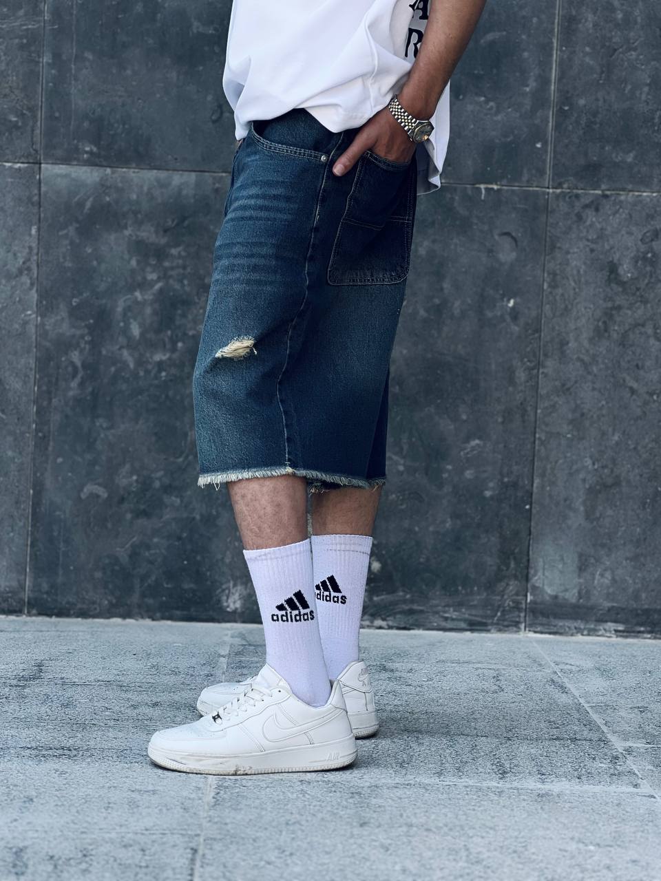 dark washed jorts
