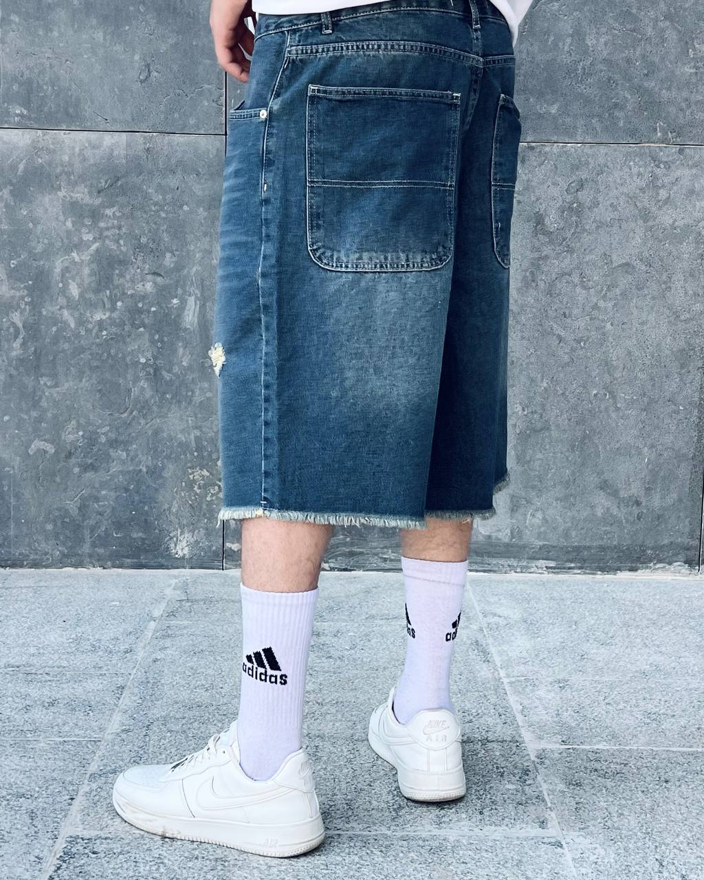 dark washed jorts